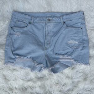 Old Navy High-Rise Distressed Shorts (Size 18)